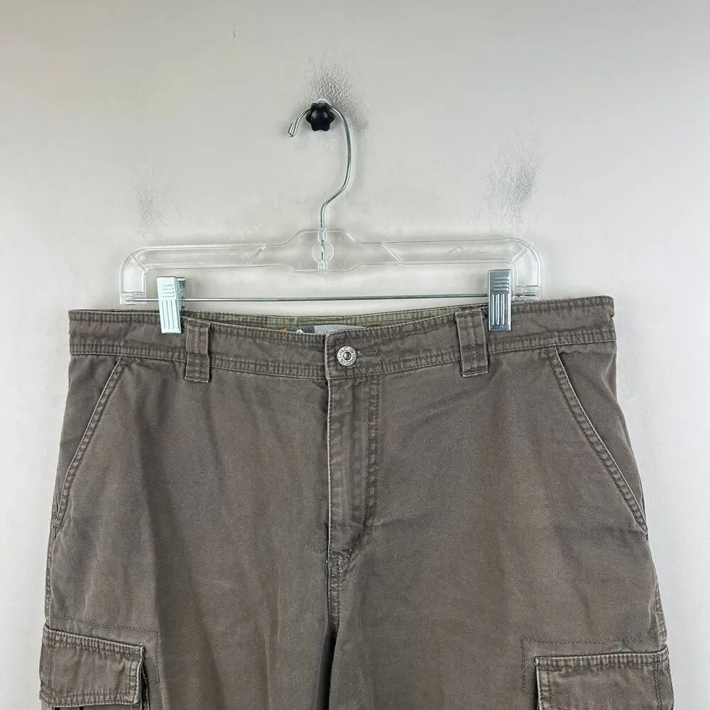 Nike ACG Brown Cargo Shorts With Multiple Pockets Size XL ( 36)
